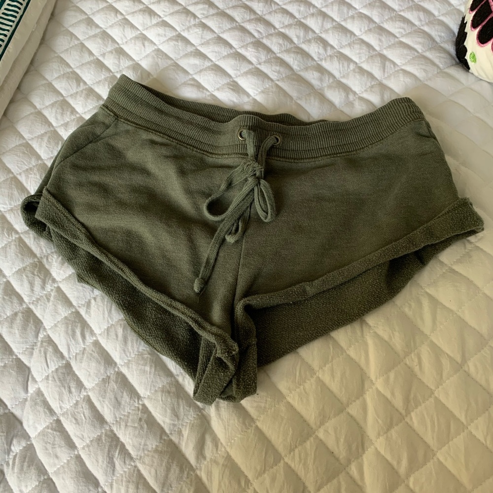 olive green aerie shorts
